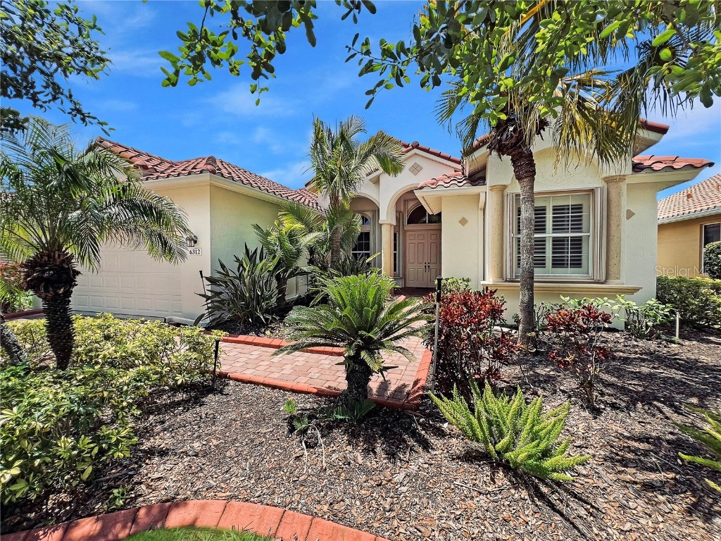 6312 41st Court E Sarasota FL 34243 A4605595 image1