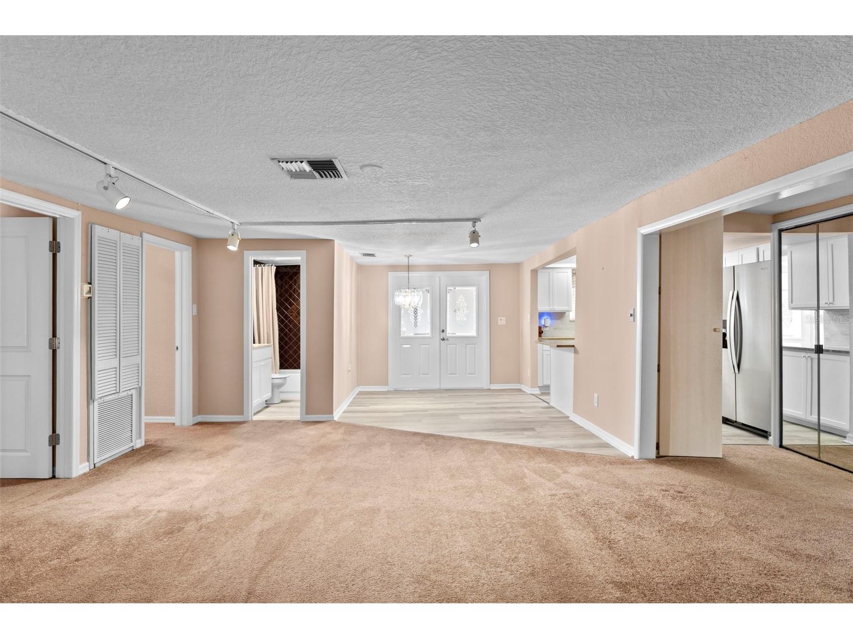 6314 Sebring Street Weeki Wachee FL 34607 - WEEKI WACHEE RIVER GULF TB8491669 image10