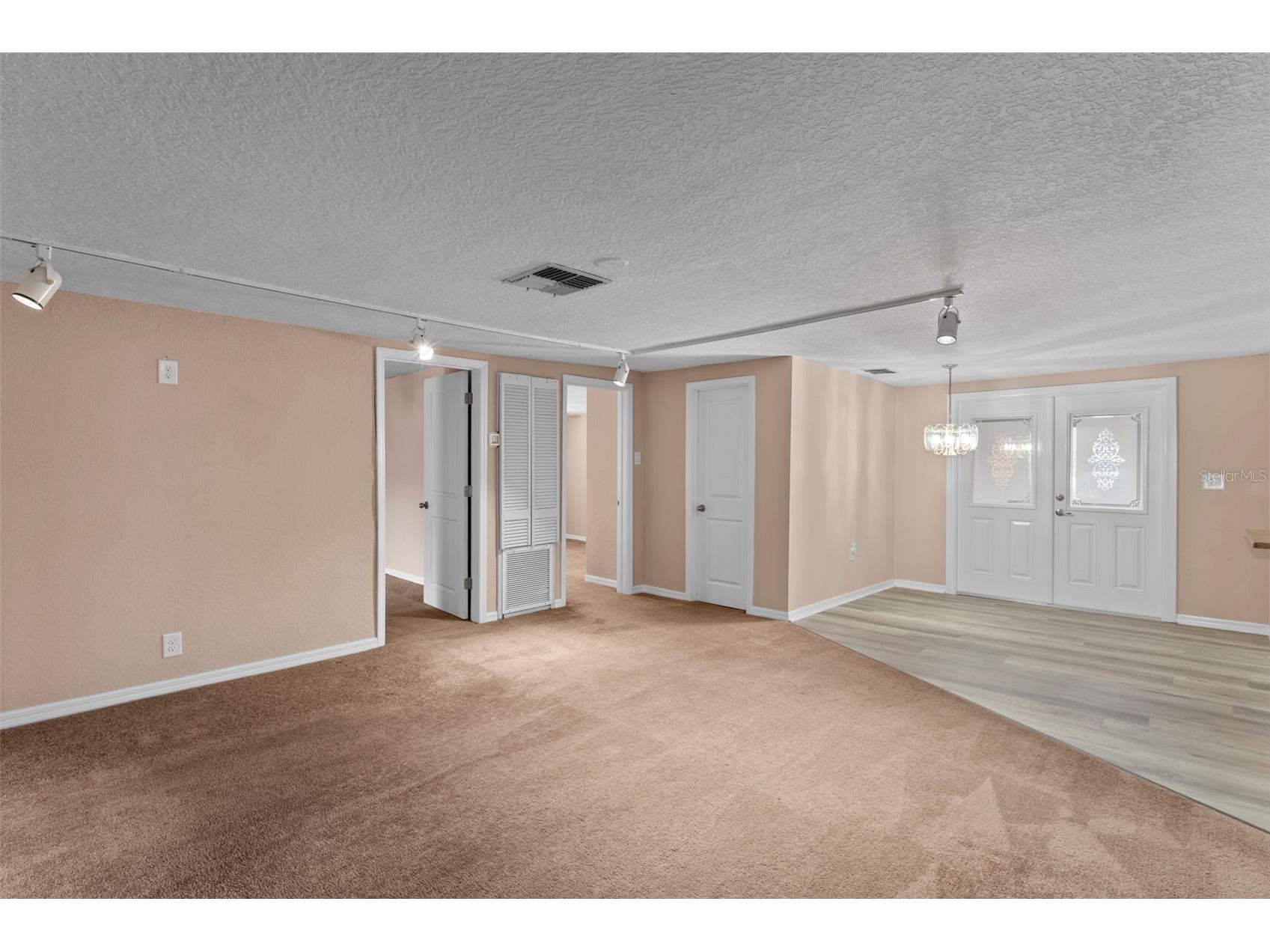 6314 Sebring Street Weeki Wachee FL 34607 - WEEKI WACHEE RIVER GULF TB8491669 image11