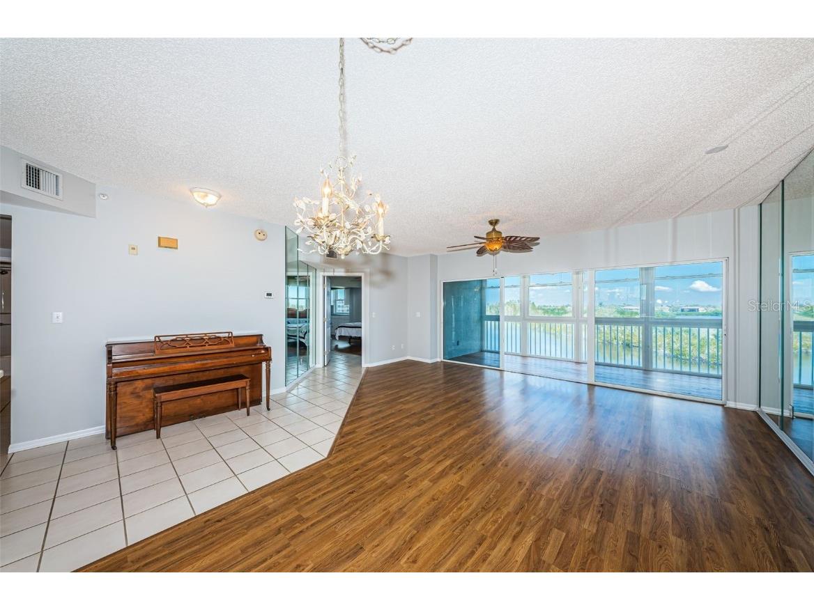 6315 Shoreline Drive #3305 Madeira Beach FL 33708 TB8444192 image15