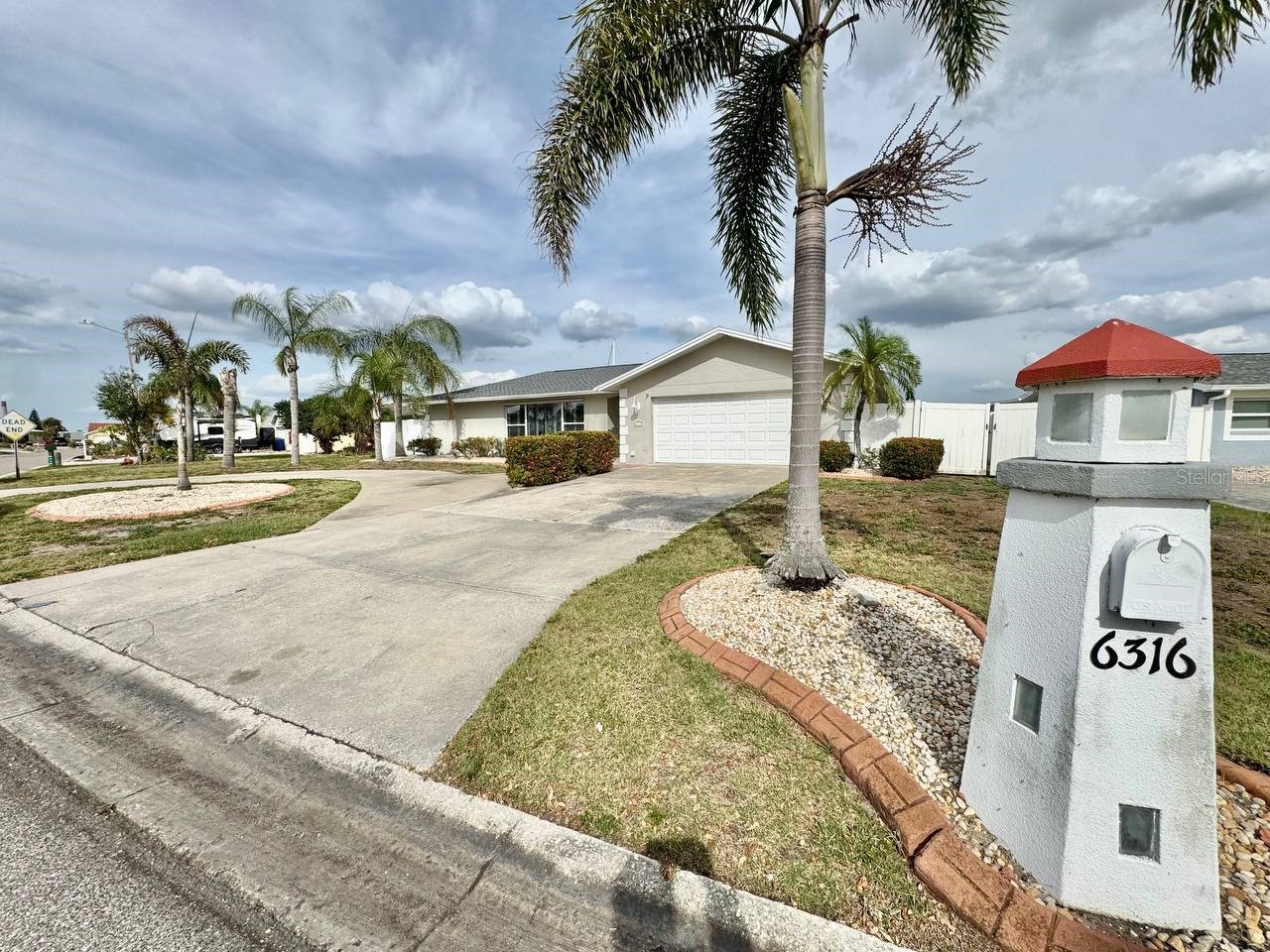 6316 Lake Sunrise Drive Apollo Beach FL 33572 TB8506191 image1