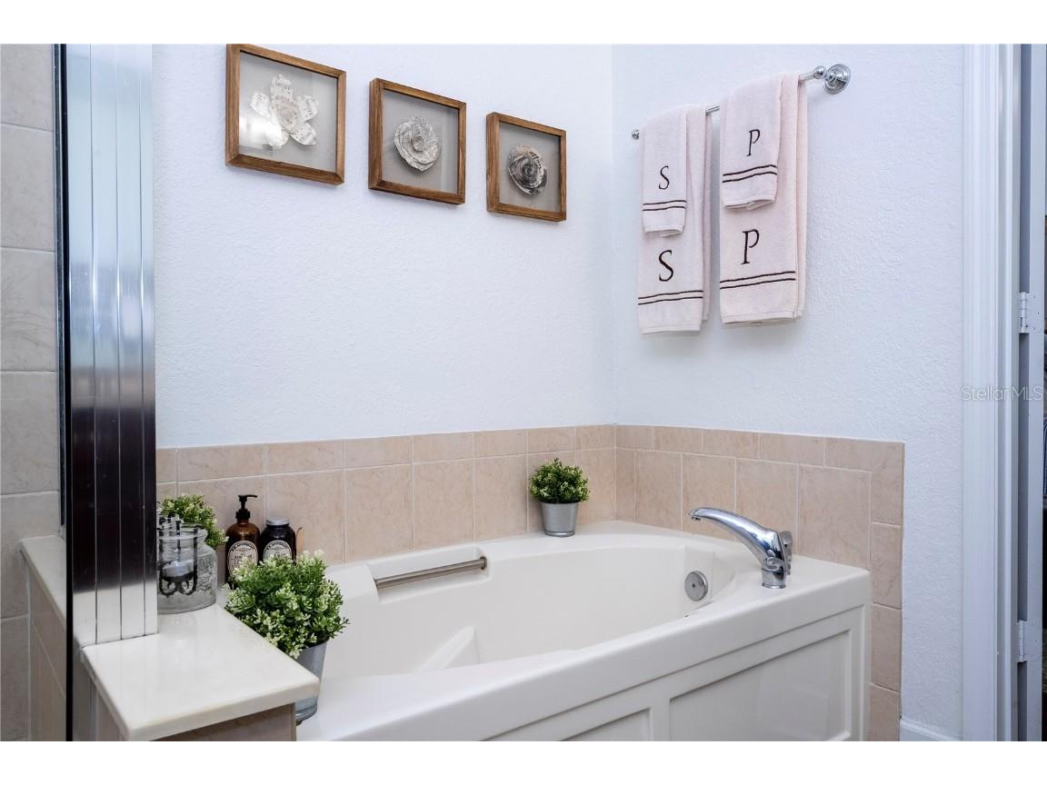 6316 Miramonte Drive #106 Orlando FL 32835 O6244213 image41