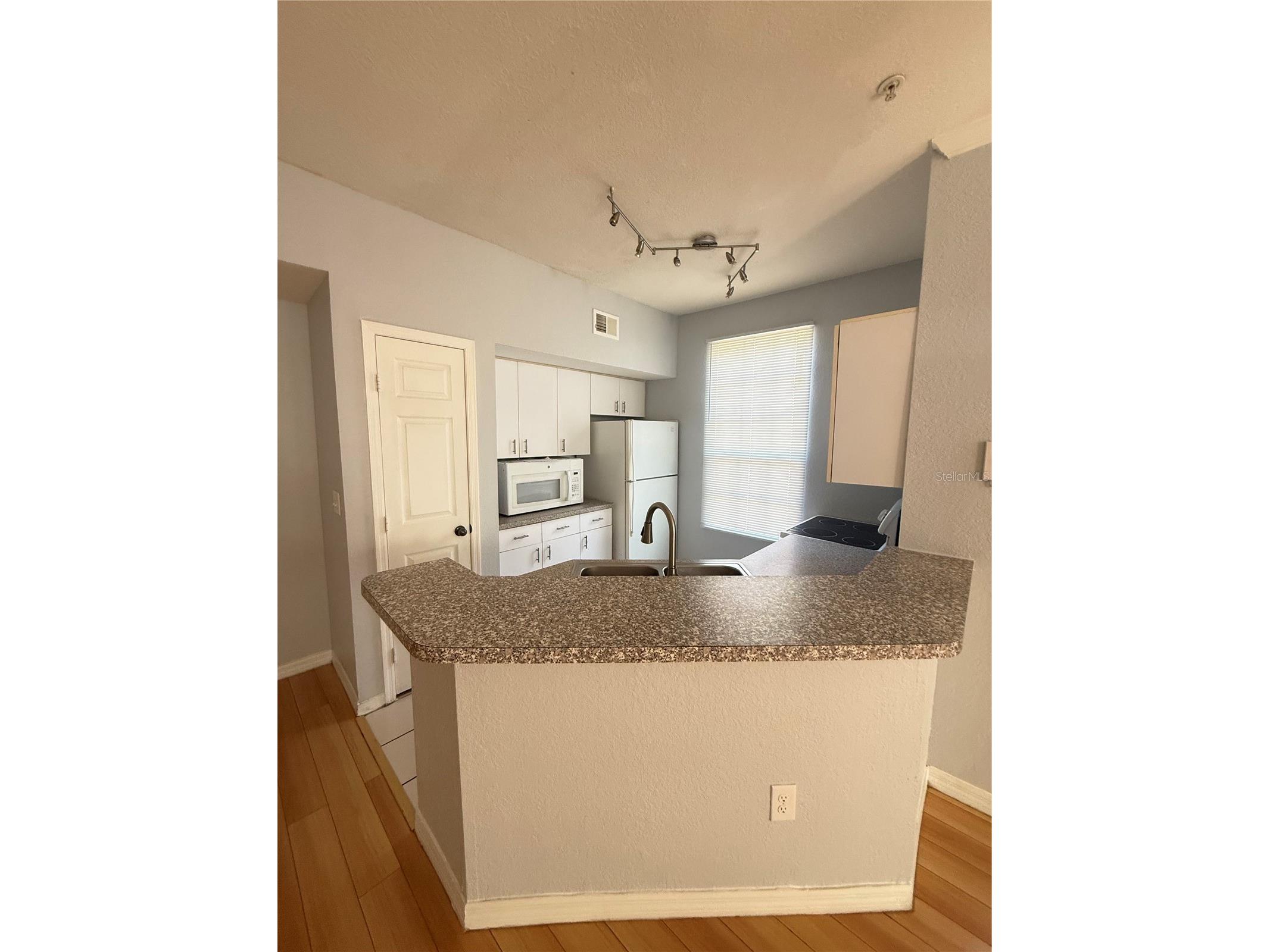 6316 Raleigh Street #401 Orlando FL 32835 O6422372 image6
