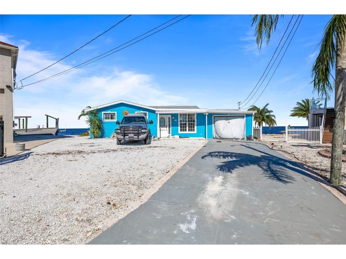 6317 Harbor Drive Hudson FL 34667 W7869347 image1