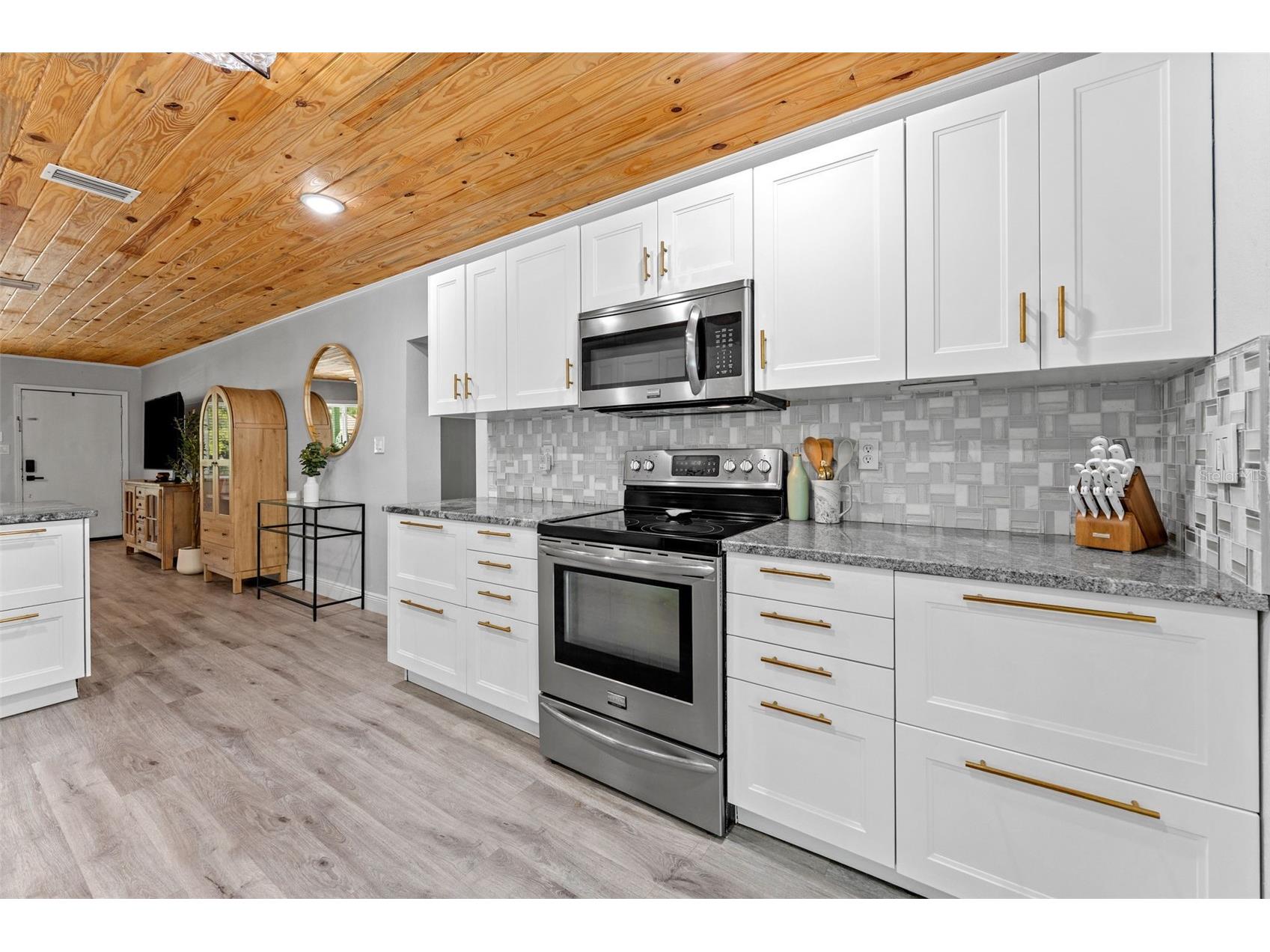 6317 N 22nd Street Tampa FL 33610 TB8483050 image10