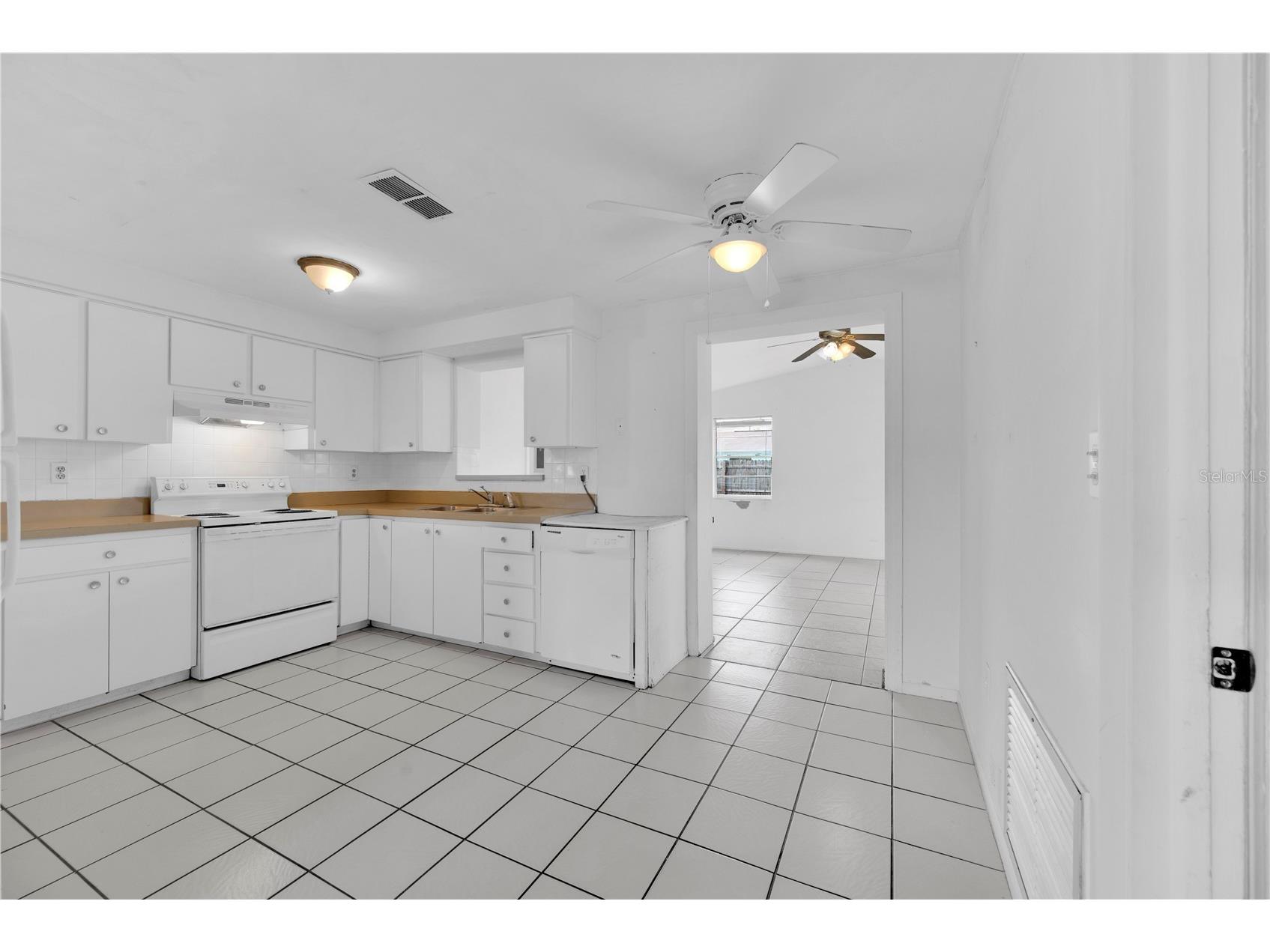 6318 Baldwyn Avenue New Port Richey FL 34653 W7887187 image14