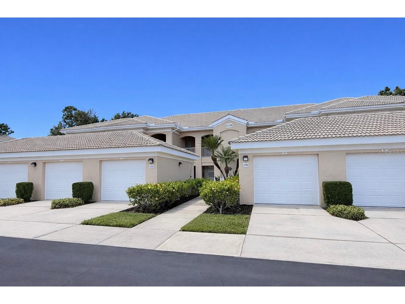 6318 Grand Oak Circle #201 Bradenton FL 34203 A4682157 image3