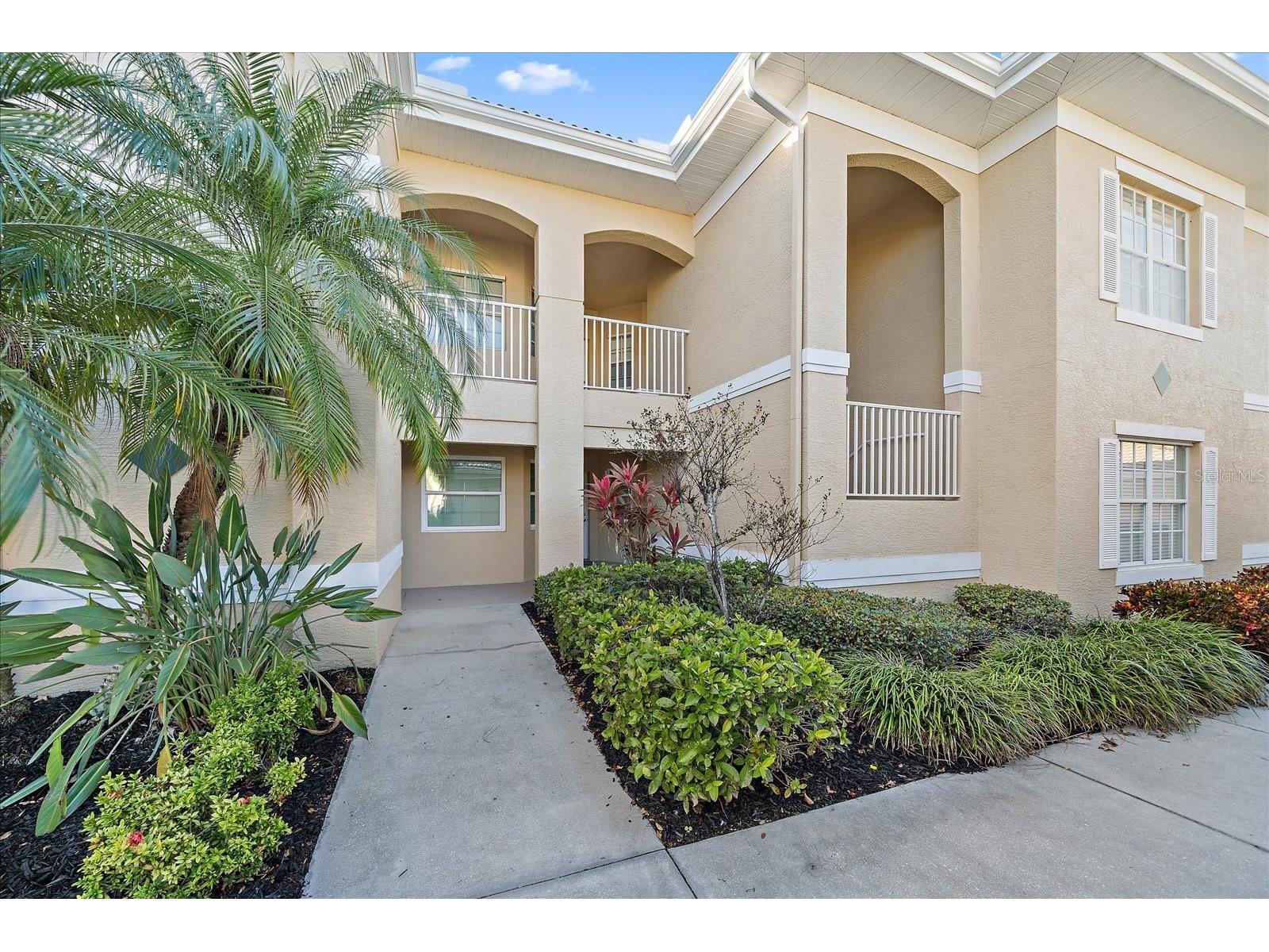 6318 Grand Oak Circle #204 Bradenton FL 34203 A4678444 image2