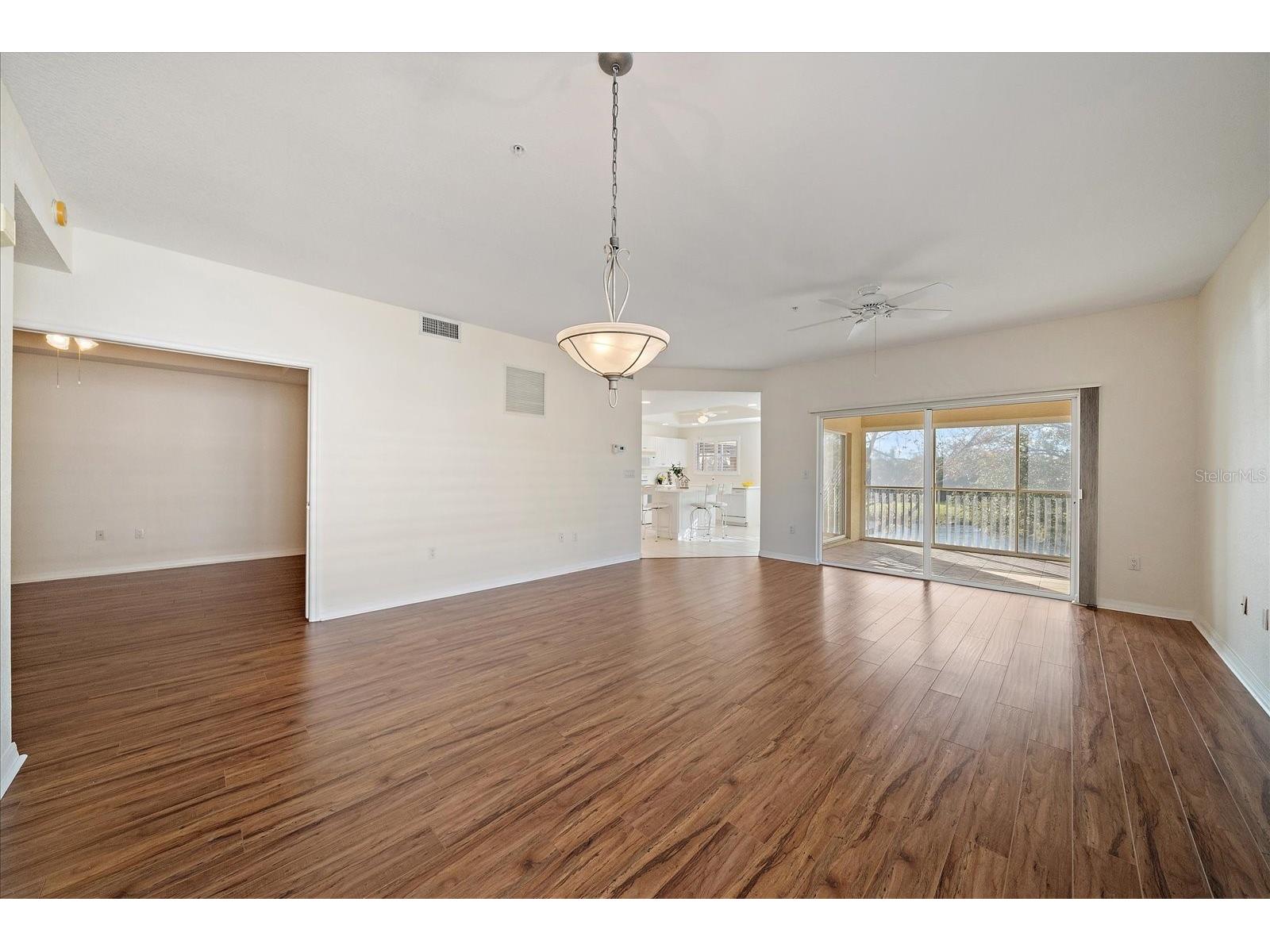 6318 Grand Oak Circle #204 Bradenton FL 34203 A4678444 image5