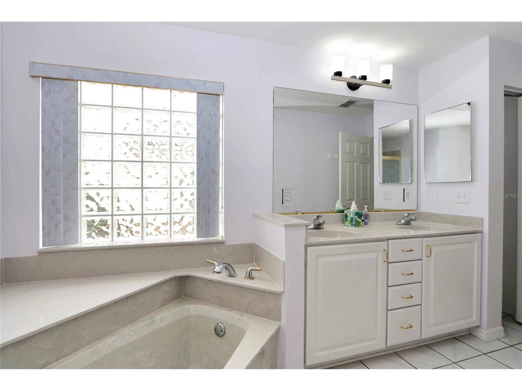 6318 SW 117th Loop Ocala FL 34476 OM721698 image15