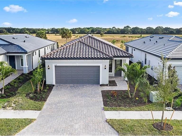 6319 Crested Eagle Lane Nokomis FL 34275 A4674978 image1