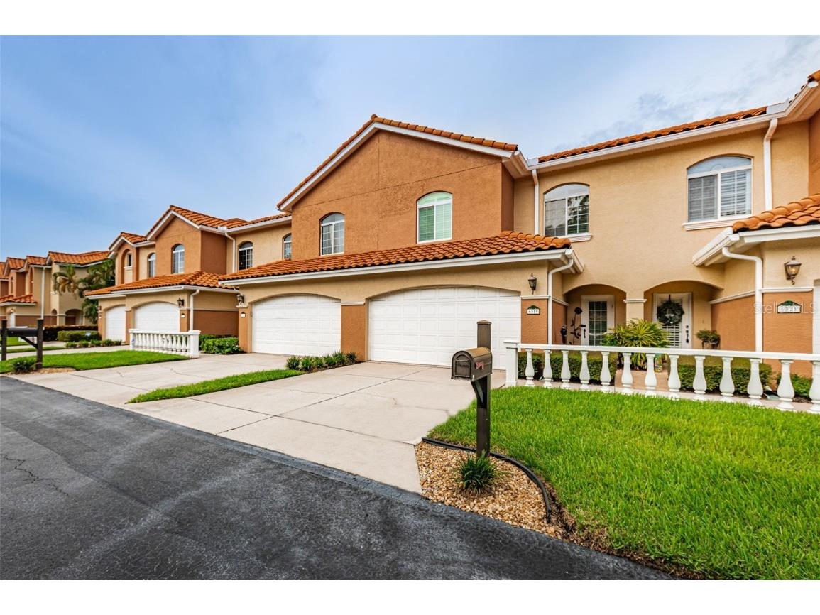 6319 Vista Verde Drive E Gulfport FL 33707 U8171584 image1