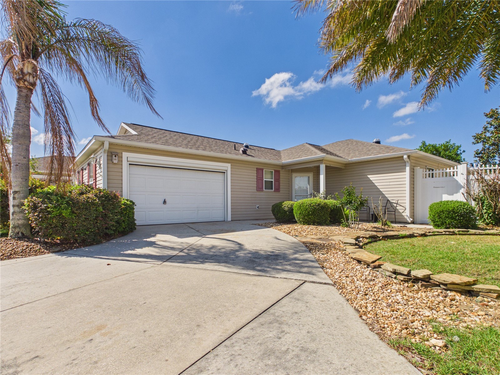 632 Cheraw Place The Villages FL 32162 G5110845 image1