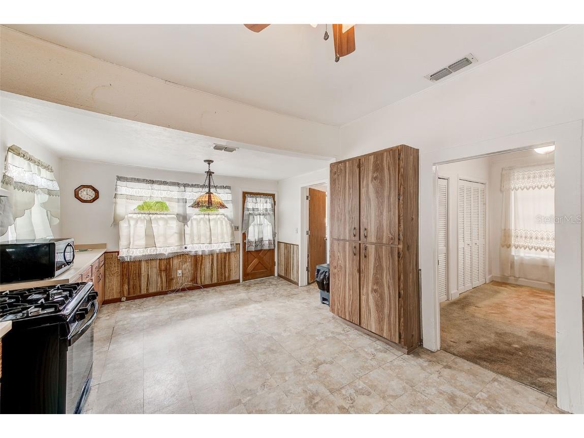 632 Cross Street Tarpon Springs FL 34689 TB8438161 image15