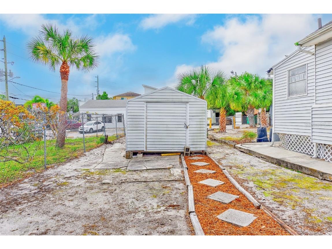 632 Cross Street Tarpon Springs FL 34689 TB8438161 image26