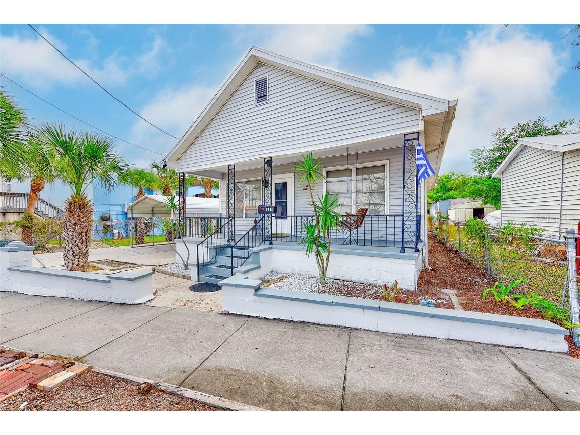 632 Cross Street Tarpon Springs FL 34689 TB8438161 image3