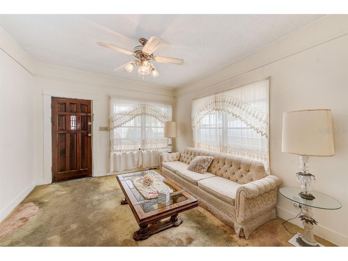632 Cross Street Tarpon Springs FL 34689 TB8438161 image5