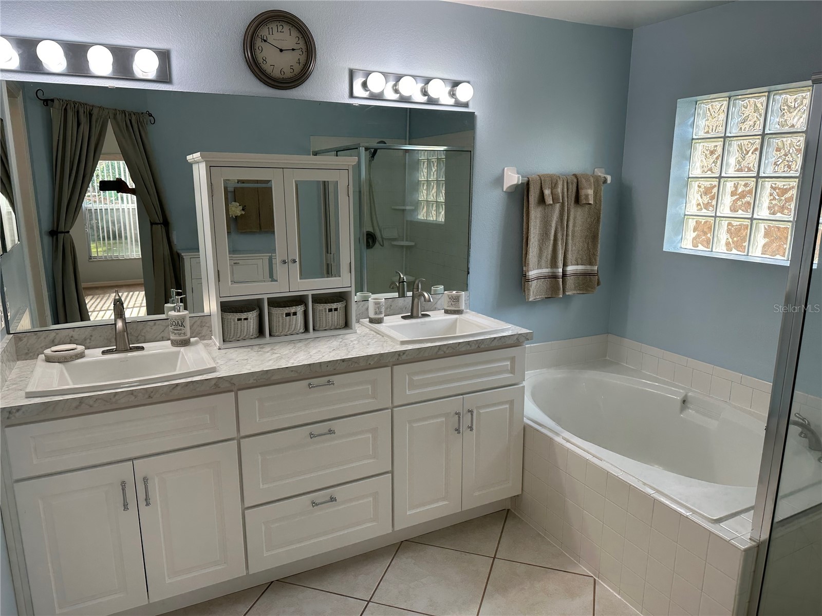632 Heron Bay Drive Orlando FL 32825 - HIGH POINTE LAKES O6372708 image3