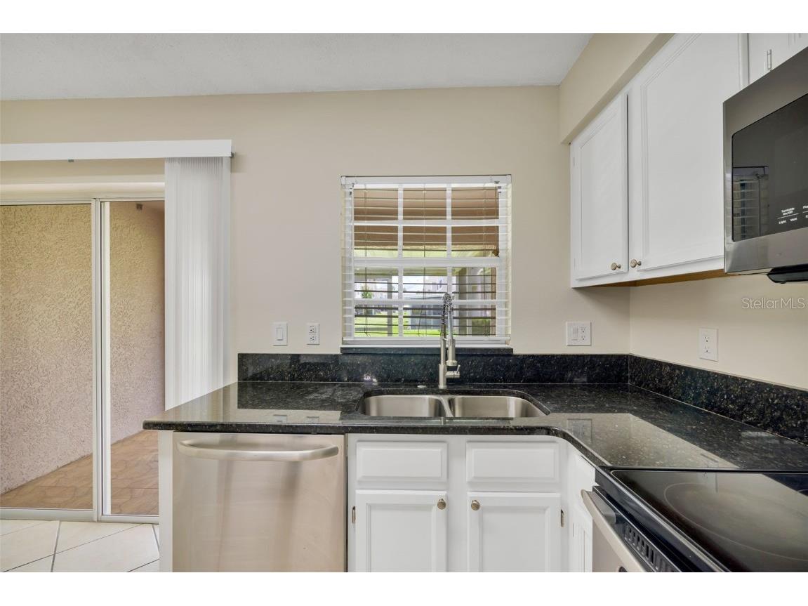 632 Kensington Lake Cir Brandon FL 33511 TB8454458 image16