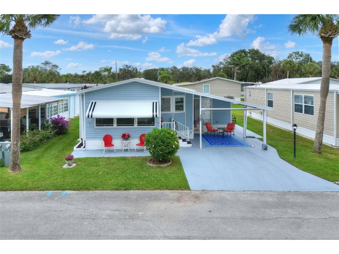 632 Lakeside Ranch Lane Winter Haven FL 33881 - LAKE HENRY L4940841 image1