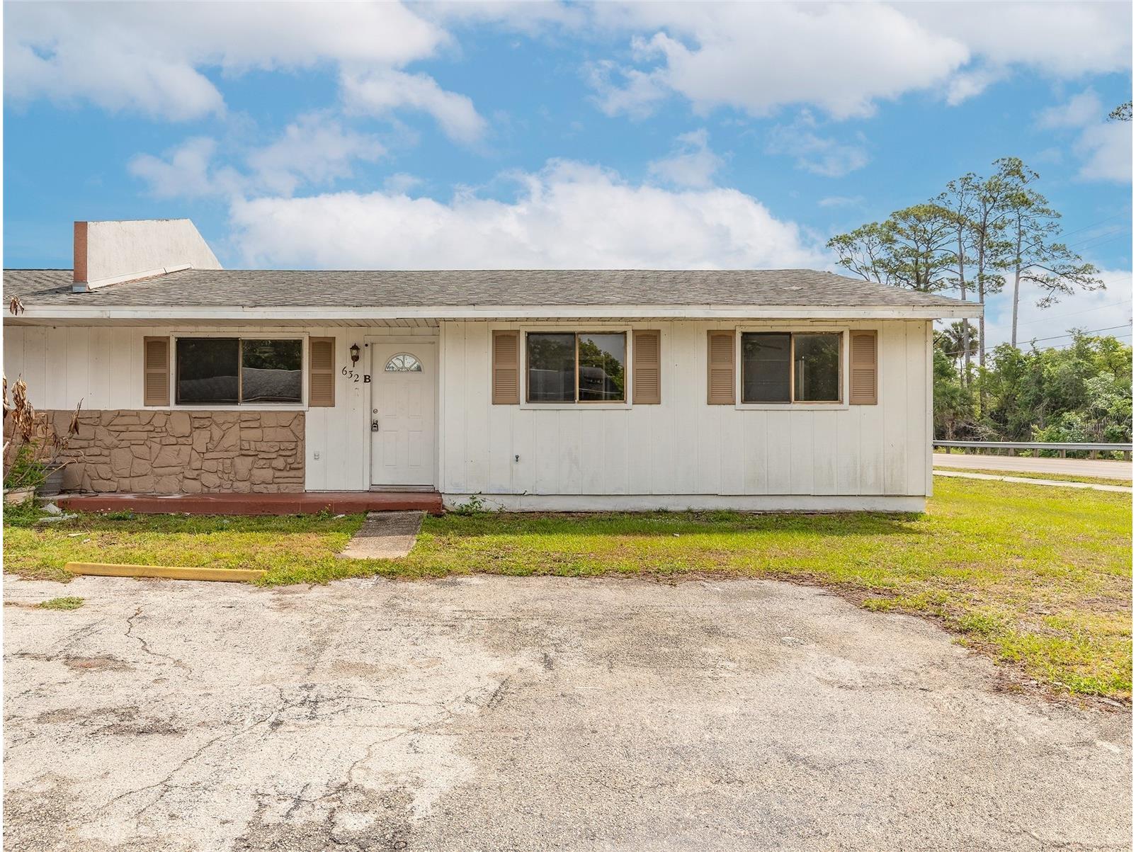 632 Lpga Boulevard #B Daytona Beach FL 32117 V4948782 image1