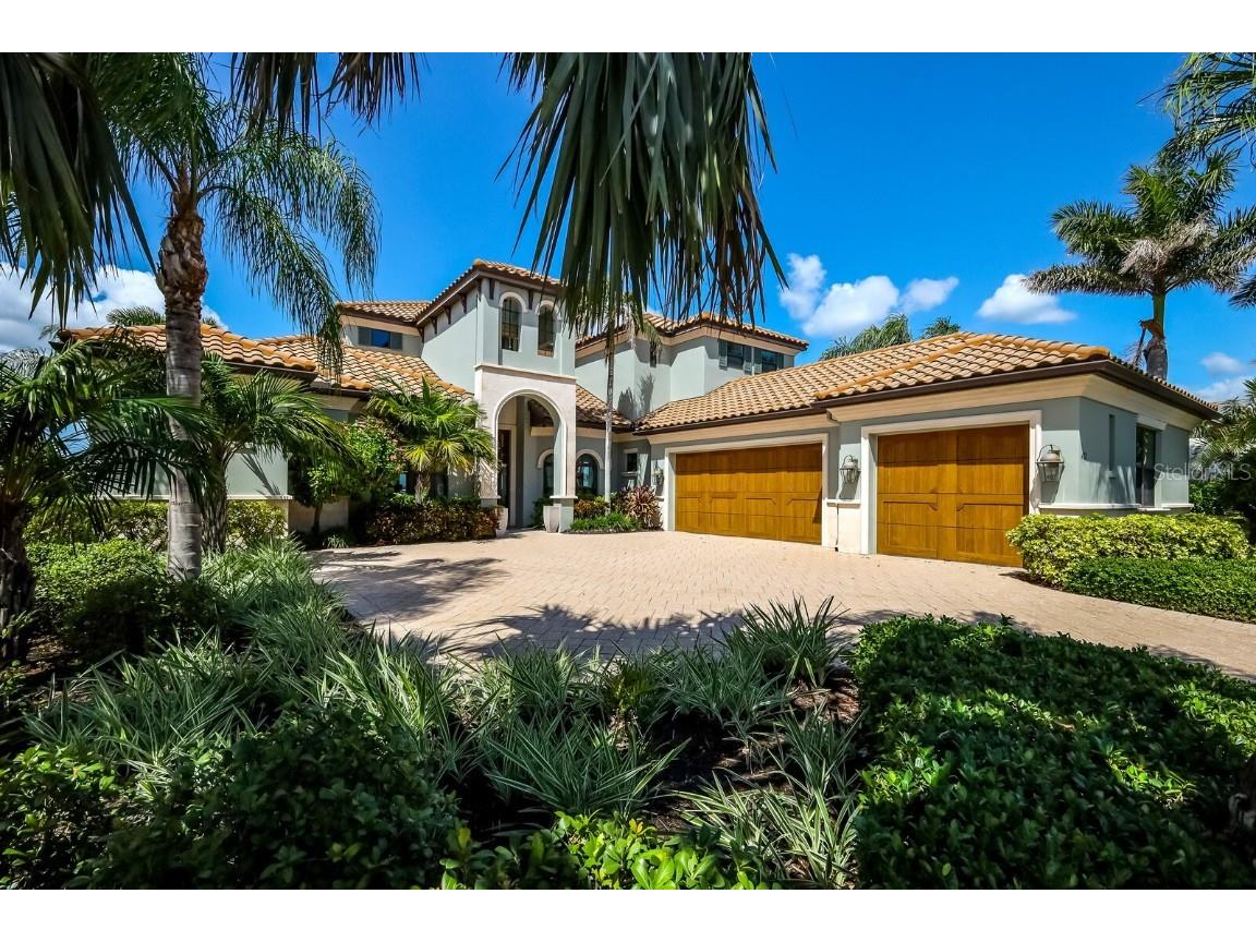 632 Regatta Way Bradenton FL 34208 - MANATEE RIVER A4584100 image1