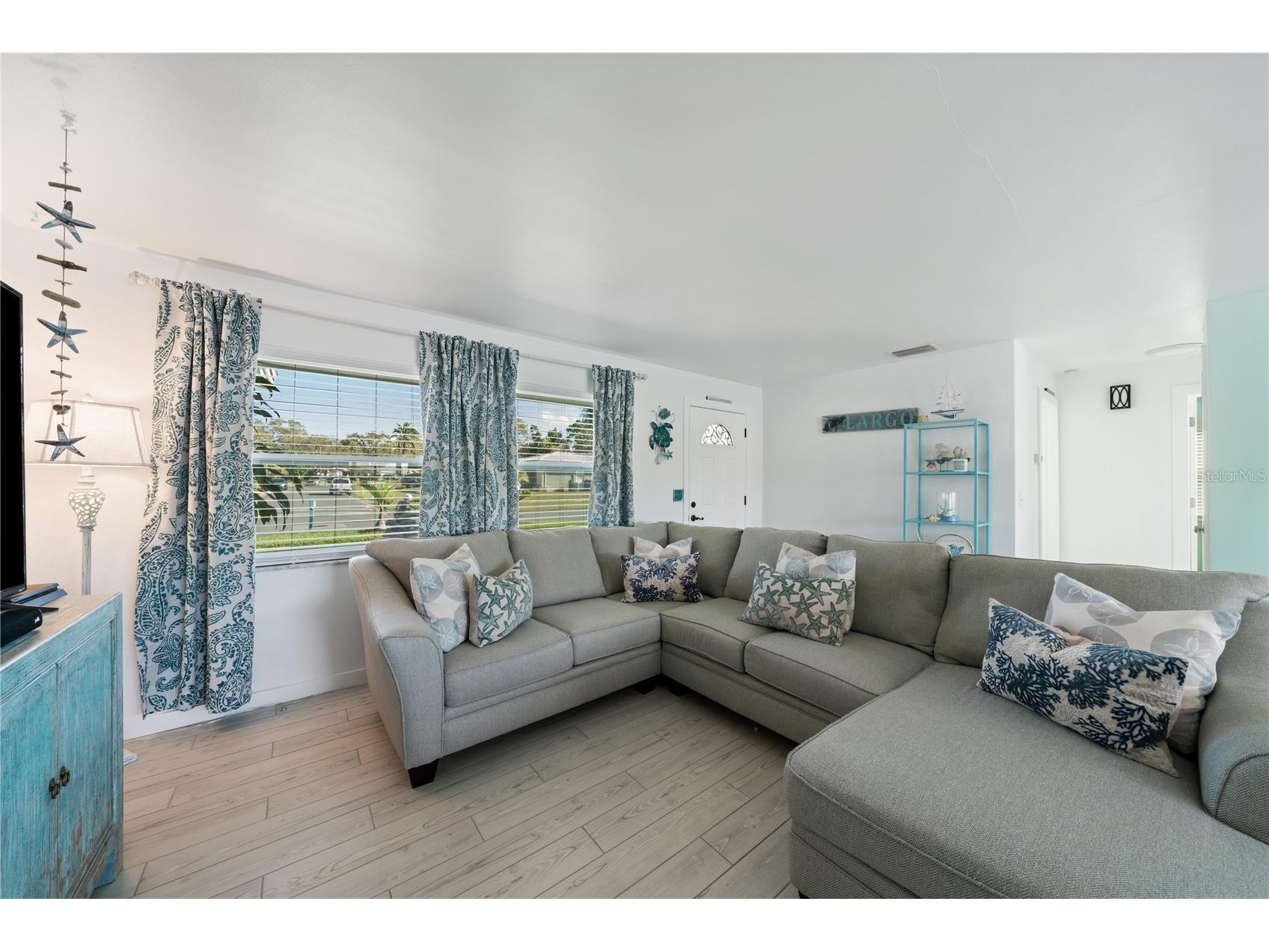 632 Shore Drive Largo FL 33771 - ALLENS CREEK TB8483210 image6