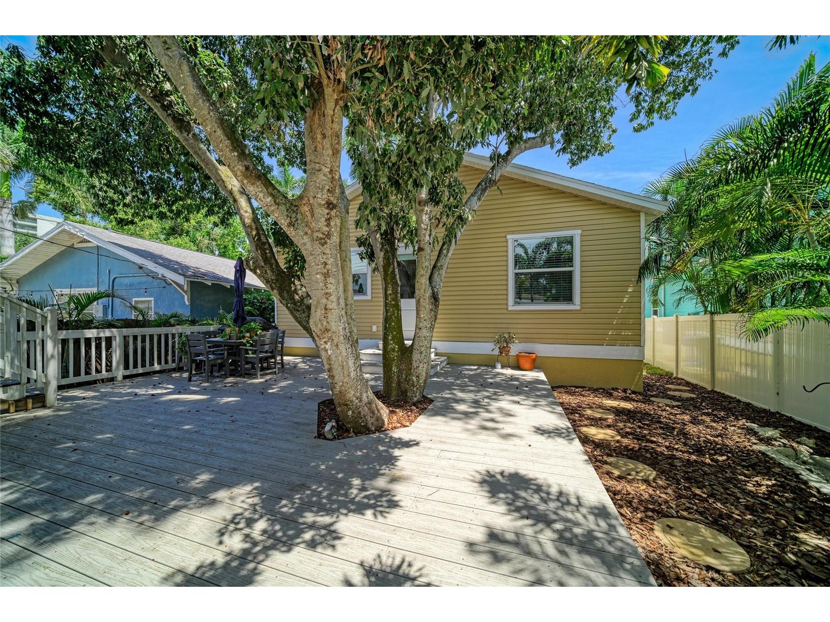 632 Virginia Drive Bradenton FL 34205 A4698202 image36