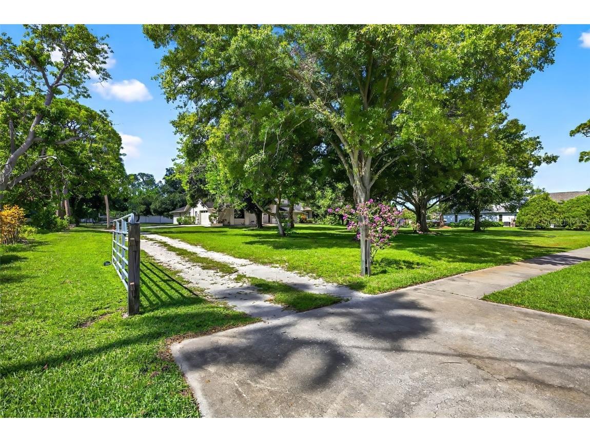 6320 66th Avenue N Pinellas Park FL 33781 TB8405357 image3