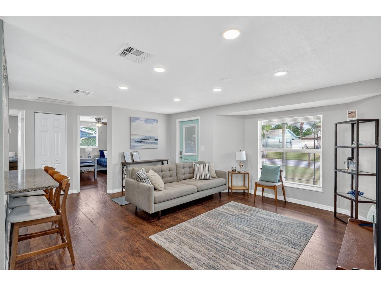 6320 Case Avenue Bradenton FL 34207 A4670670 image4