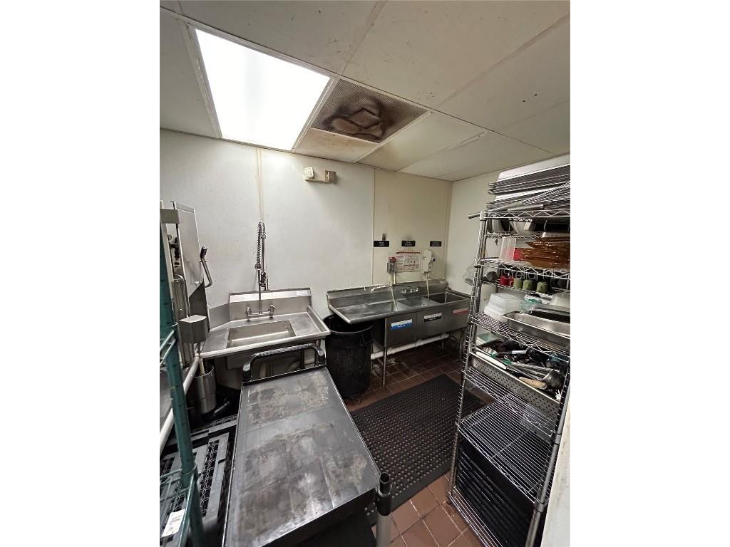 6320 International Drive Orlando FL 32819 O6300598 image13