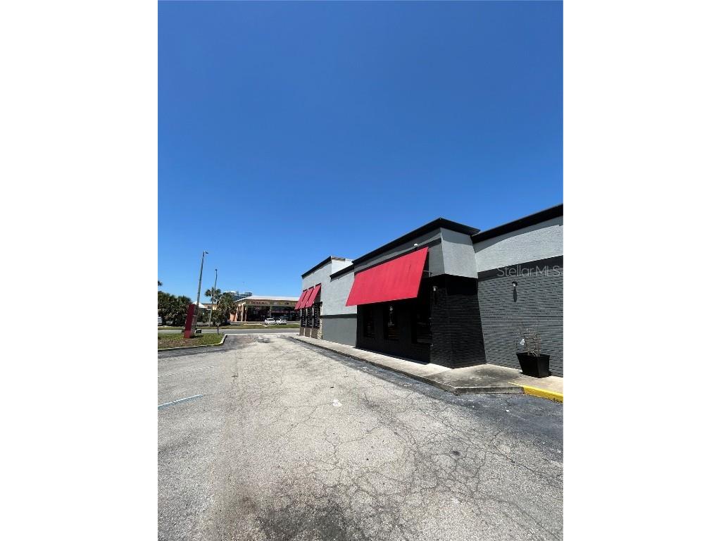 6320 International Drive Orlando FL 32819 O6300598 image2