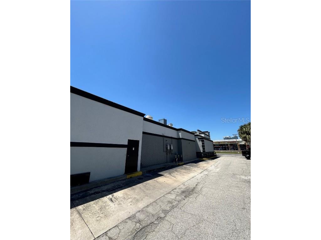 6320 International Drive Orlando FL 32819 O6300598 image4