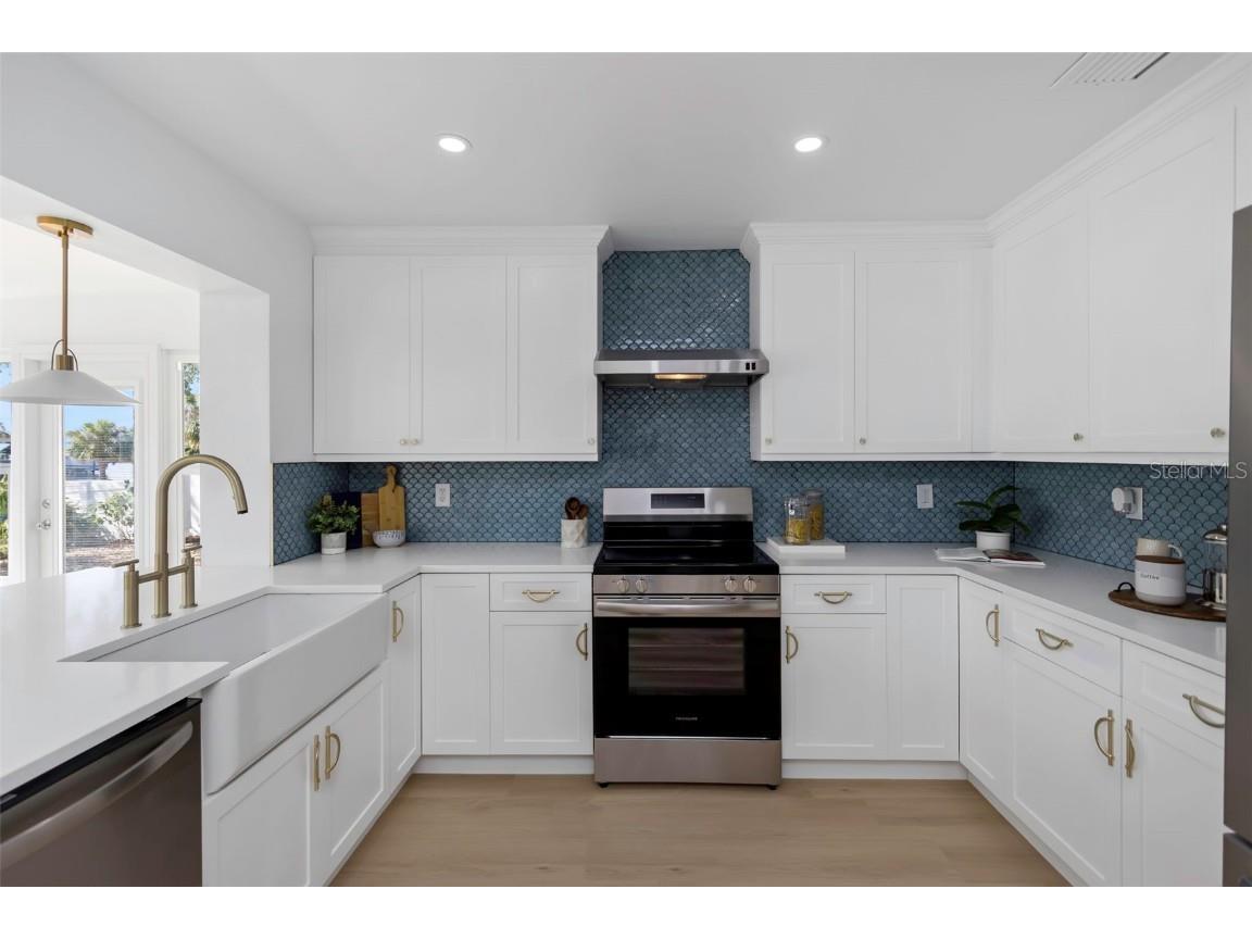 6321 Balboa Lane Apollo Beach FL 33572 TB8444976 image23