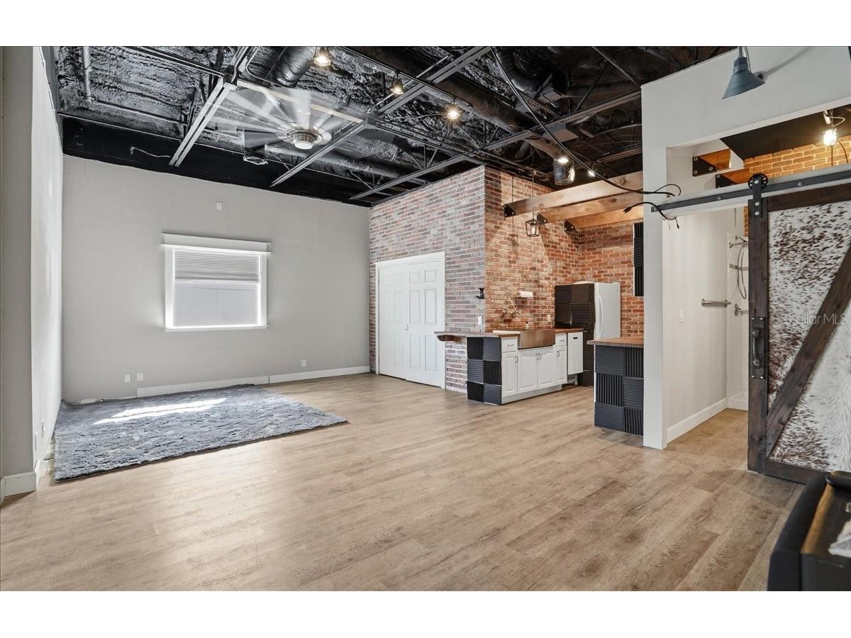 6321 Poter #2 Sarasota FL 34240 TB8494373 image20