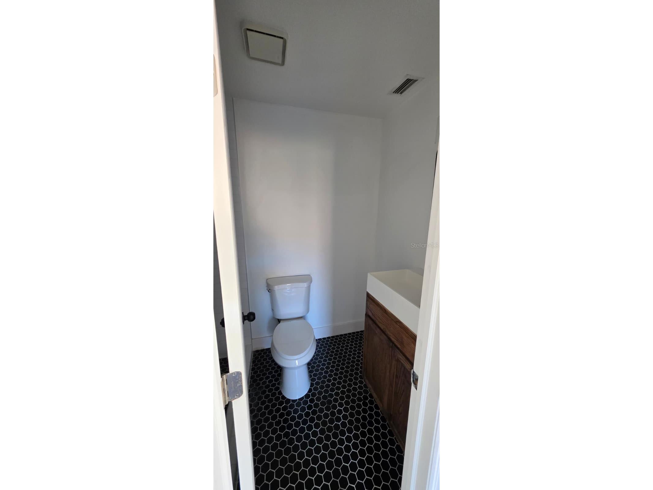 6321 Royal Woods Drive Fort Myers FL 33908 O6385087 image8