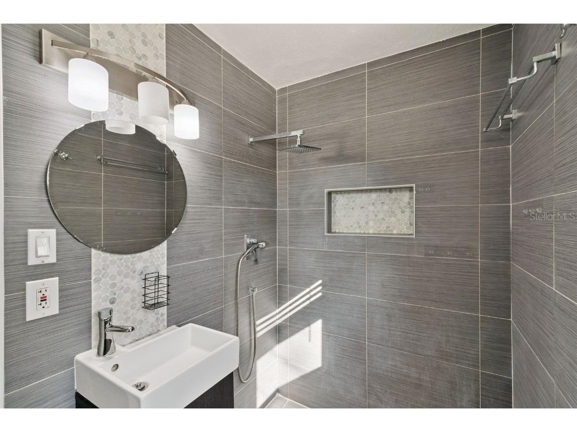 6322 Appian Way Orlando FL 32807 O6361284 image30