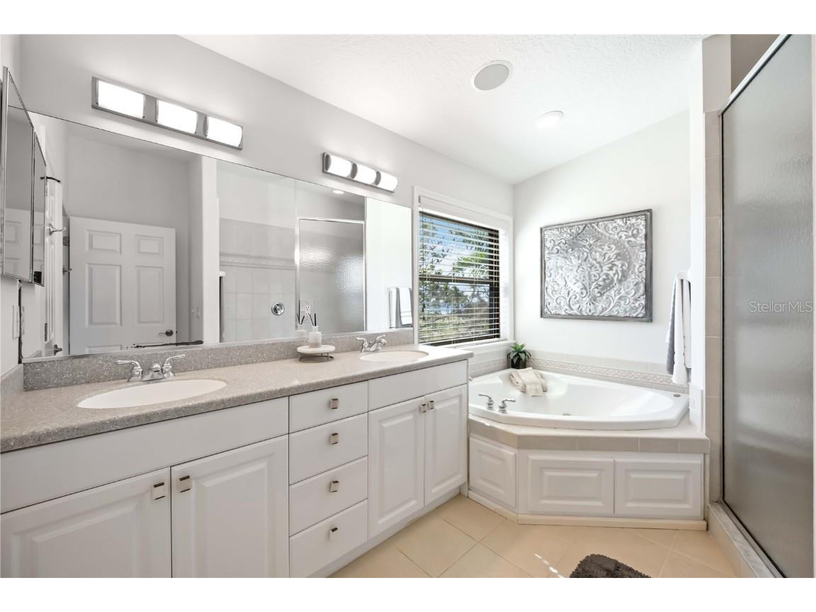 6322 Laguna Drive #1 Longboat Key FL 34228 A4669170 image23