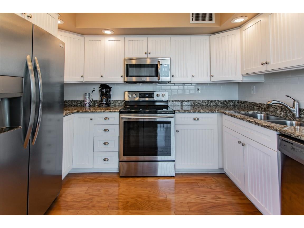 6322 Palma Del Mar Boulevard S #1004 Saint Petersburg FL 33715 U8239842 image7