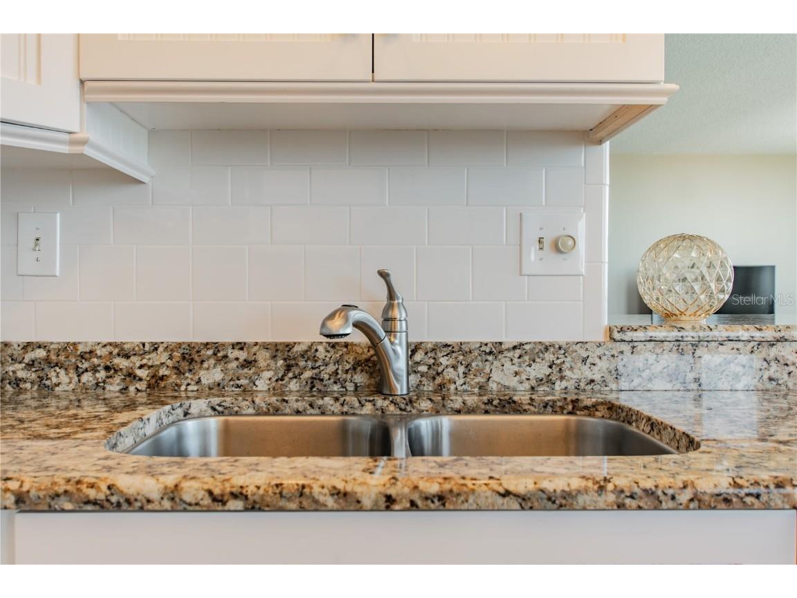 6322 Palma Del Mar Boulevard S #1004 Saint Petersburg FL 33715 U8239842 image8