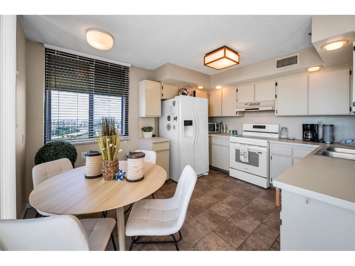 6322 Palma Del Mar Boulevard S #1104 Saint Petersburg FL 33715 TB8439773 image4