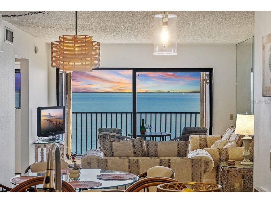 6322 Palma Del Mar Boulevard S #209 Saint Petersburg FL 33715 - BOCA CIEGA BAY TB8451069 image1