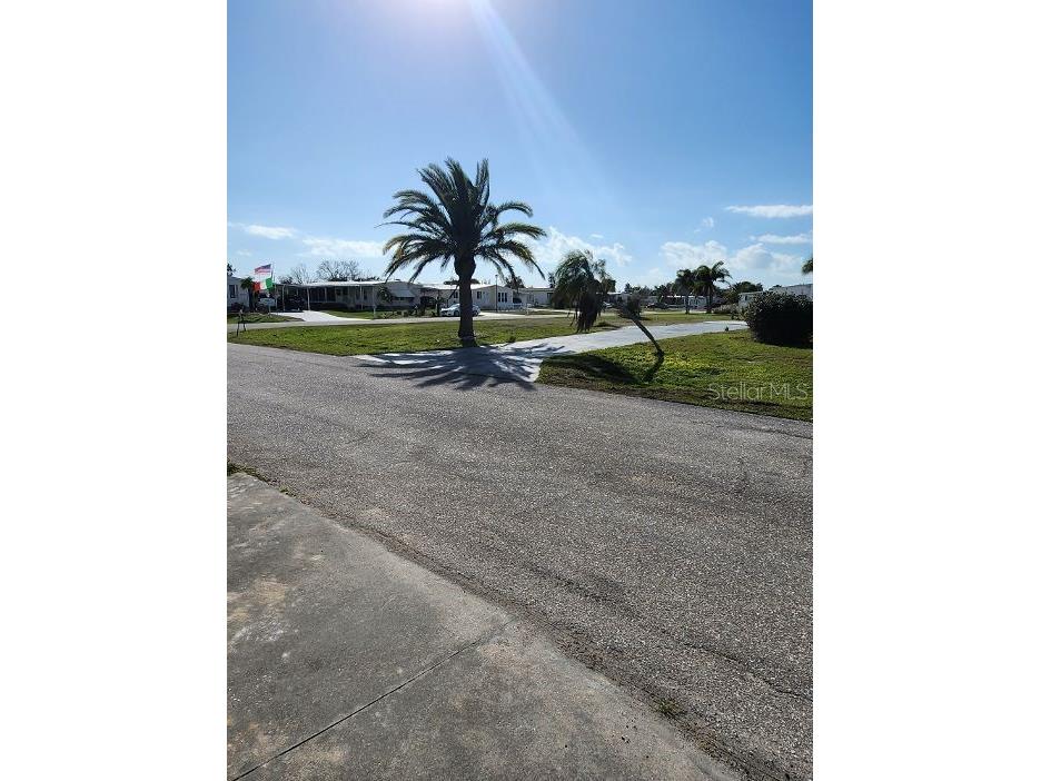 6323 Bob White Drive Englewood FL 34224 D6134928 image1