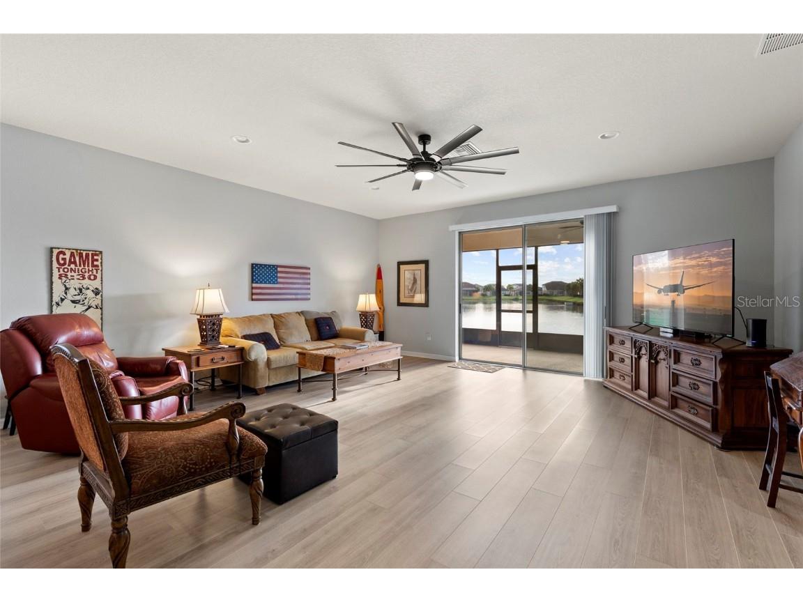 6323 Kenava Loop Palmetto FL 34221 A4674236 image13