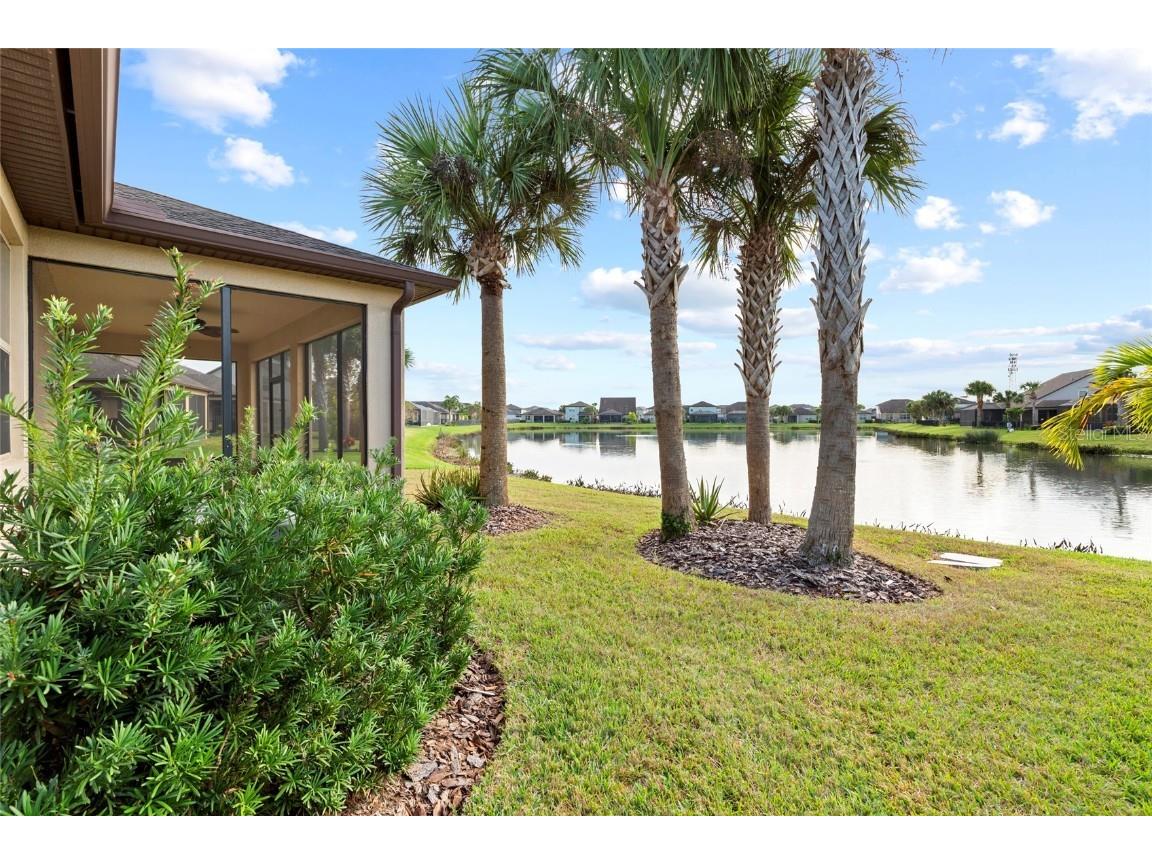 6323 Kenava Loop Palmetto FL 34221 A4674236 image32