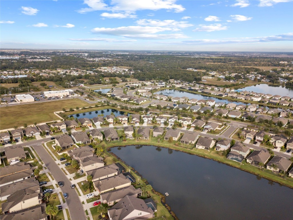 6323 Kenava Loop Palmetto FL 34221 A4674236 image38