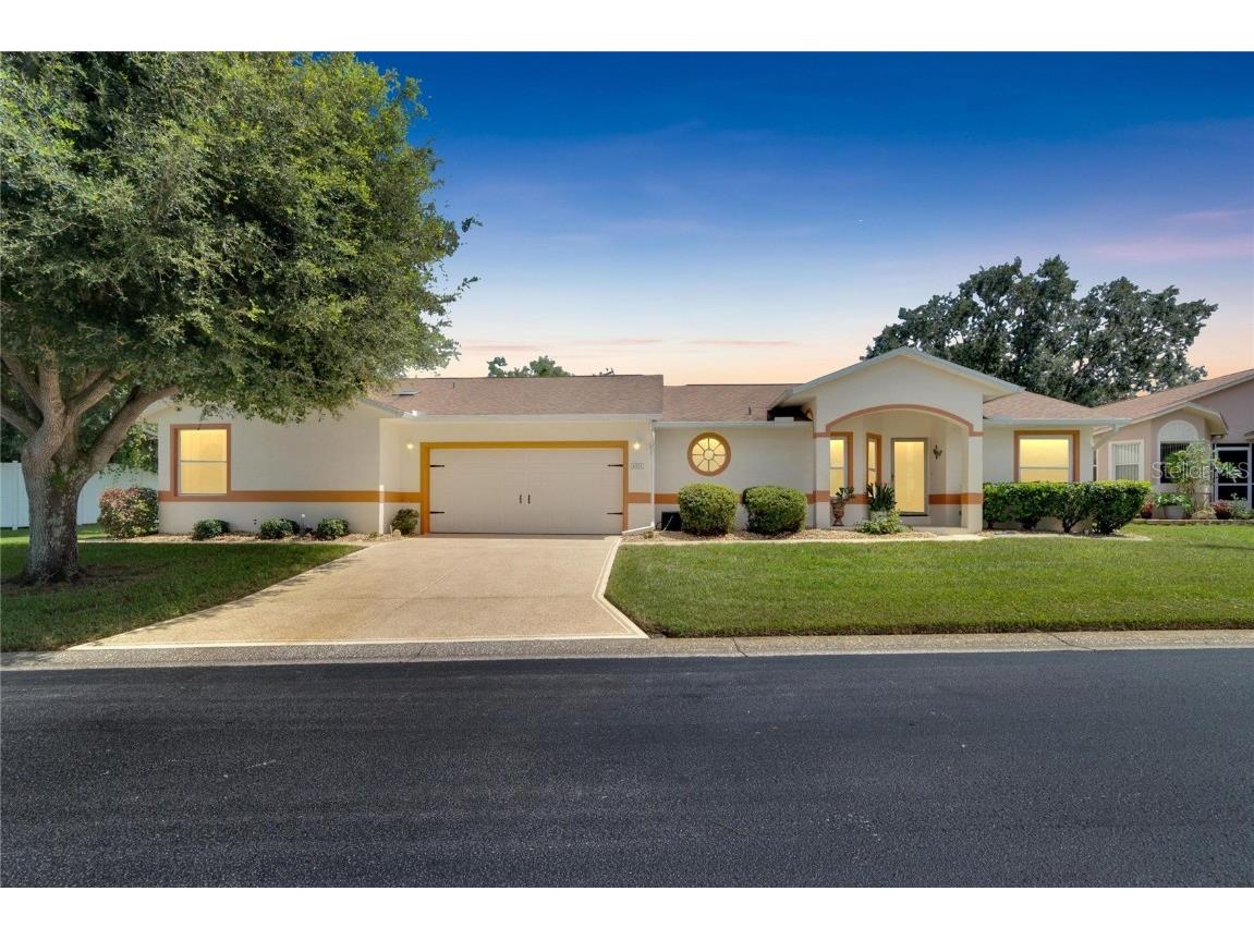 6323 Silver Lakes Drive E Lakeland FL 33810 L4939354 image1