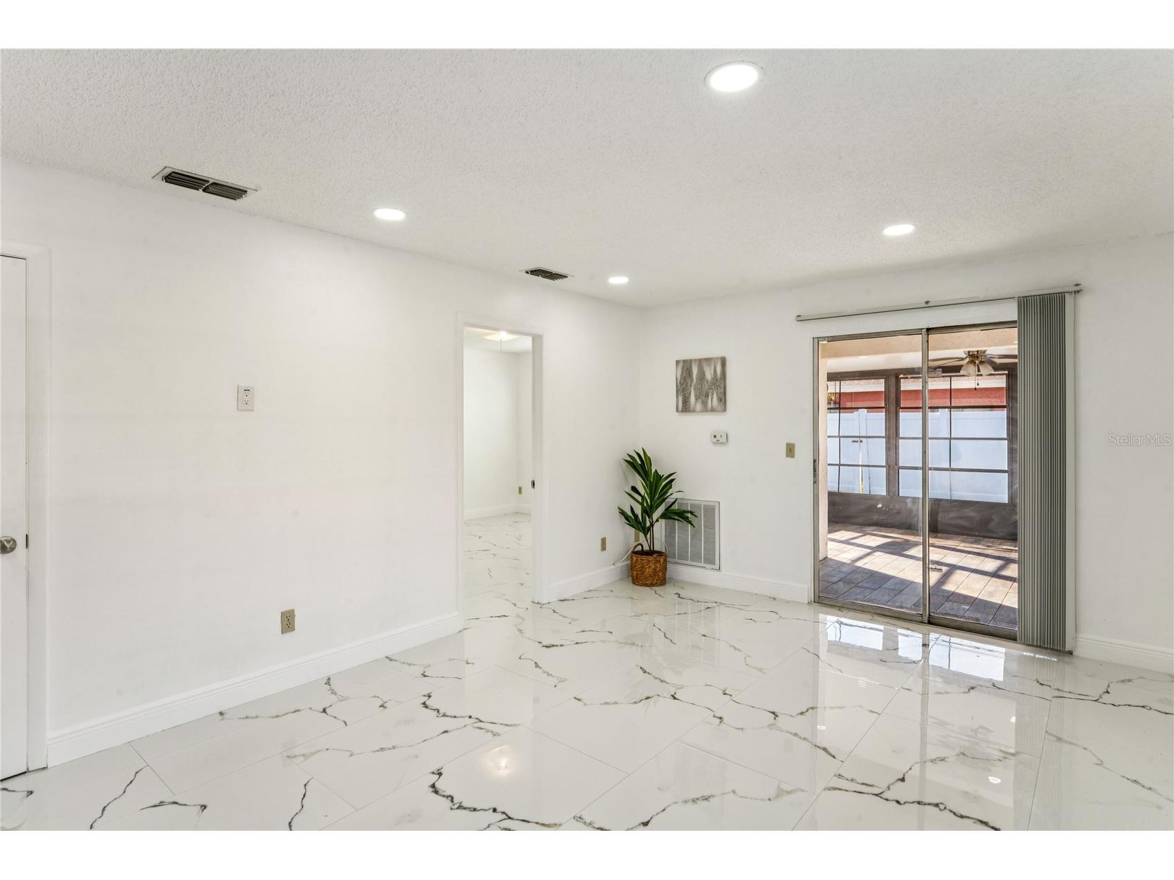 6324 Bonnie Bay Circle N Pinellas Park FL 33781 W7883045 image7