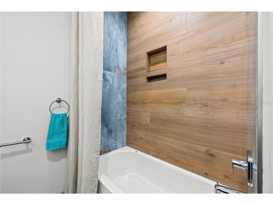 6325 11th Avenue S Gulfport FL 33707 TB8452010 image27