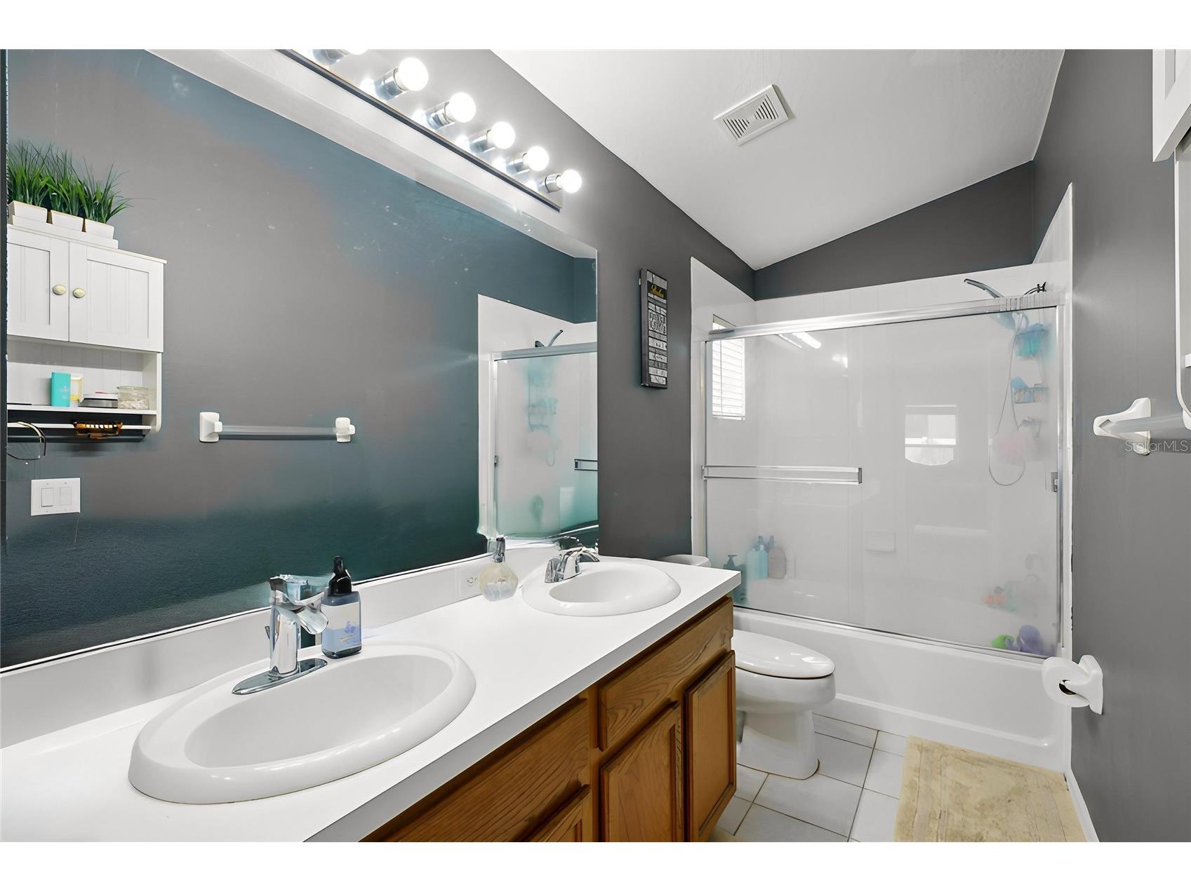 6325 Chapel Pines Boulevard Wesley Chapel FL 33545 TB8341772 image17